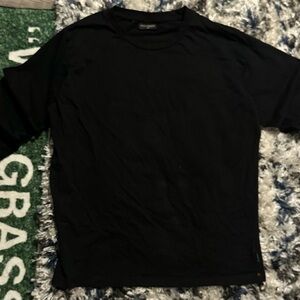 Elegant Black Long Sleeve Tee for Men